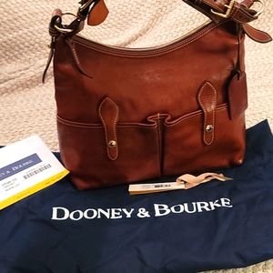 Dooney & Bourke Medium Lucy in Chestnut